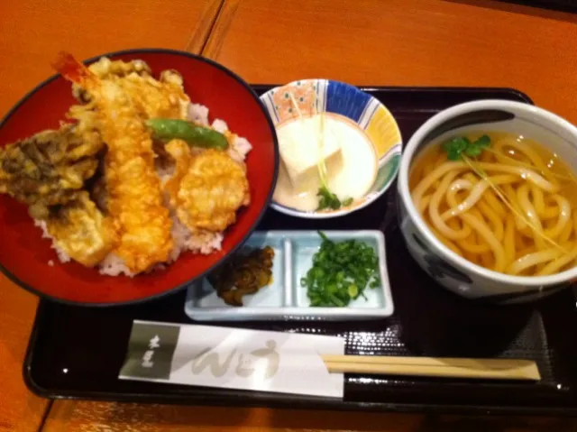 天丼とうどん☆羽田空港|pstlyurさん