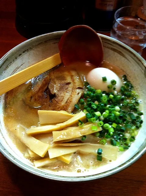 Snapdishの料理写真:鶏白湯醤油らーめん|まゅさん