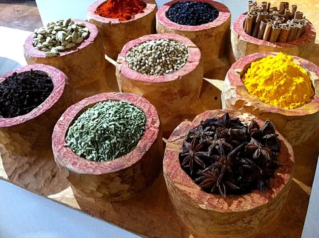 Spice Bowls, yellow cedar & spices|karen limさん