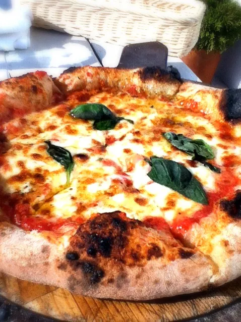 Pizza Margherita @ Baracca del sole|Kincoさん