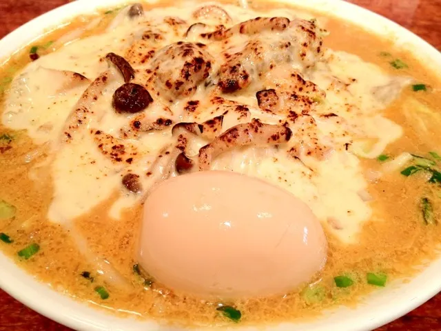 牡蠣とポルチーニ茸の味噌チーズクリーム麺+味玉。 #ランチ #麺|Takashi H.さん