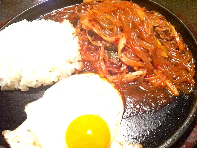 注文したのはチャプチェ丼…のはず|みきさん