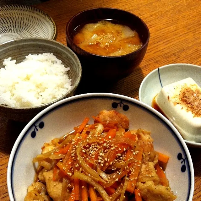 Snapdishの料理写真:鶏南蛮漬け、白菜の味噌汁、豆腐、ごはん。|トモさん