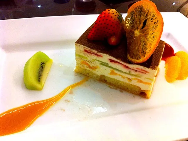 fruity Tiramisu|インインさん