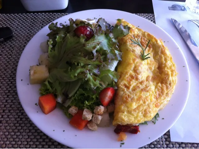 Omelete & Salad|Fredさん