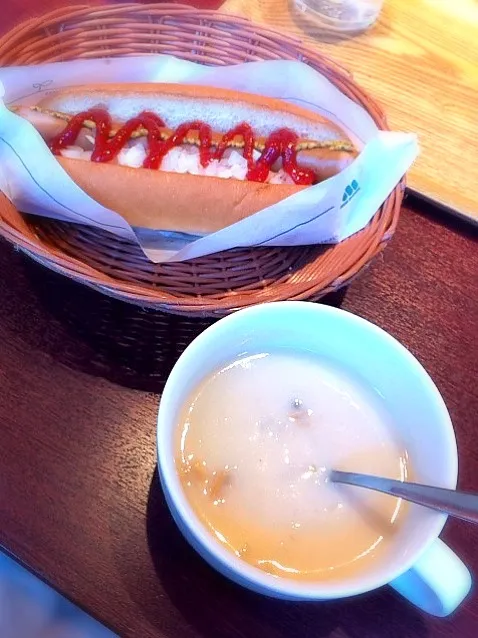 ホットドックとクラムチャウダー|ふじさん