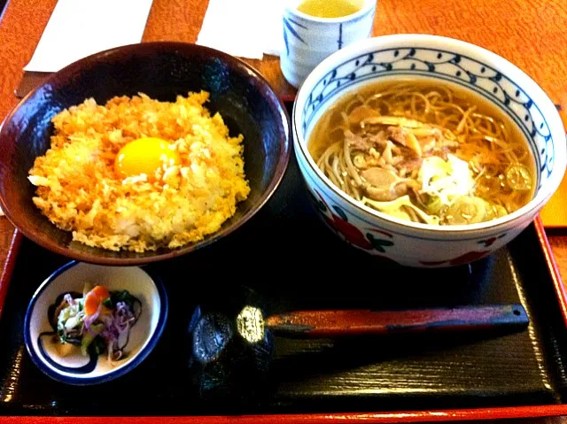 肉そばとたまご丼|satchさん