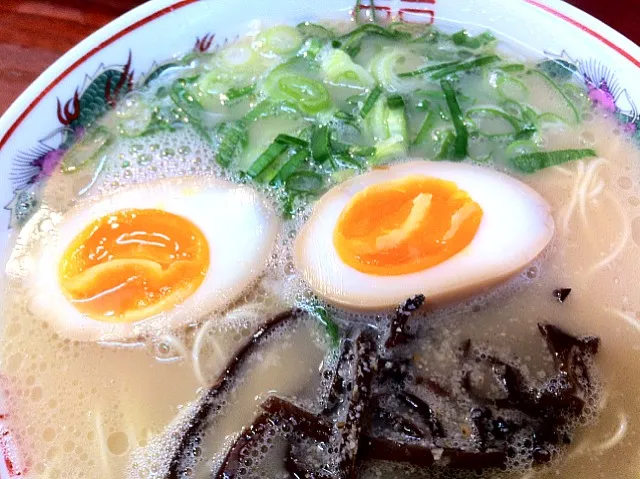 とんこつラーメン|Yas Nakさん