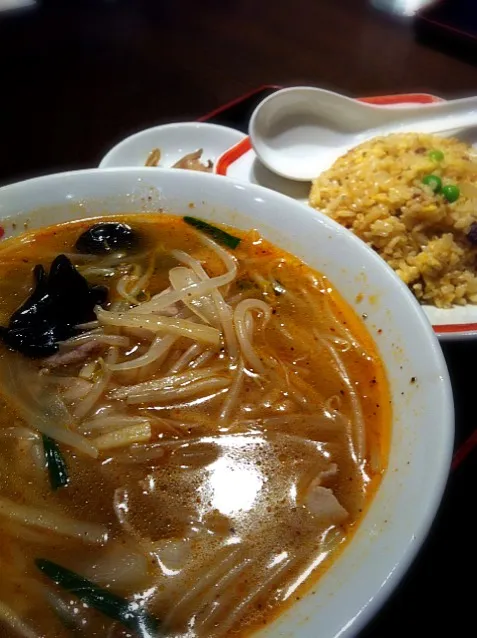 もやしラーメンと焼飯|Daisuke Okimuraさん