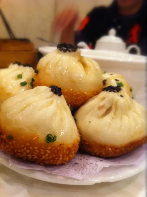 Snapdishの料理写真:panfried pau|willzさん