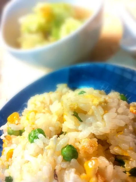 朝食 残り物炒飯、残り物スープ(*^_^*)|よ〜んさん