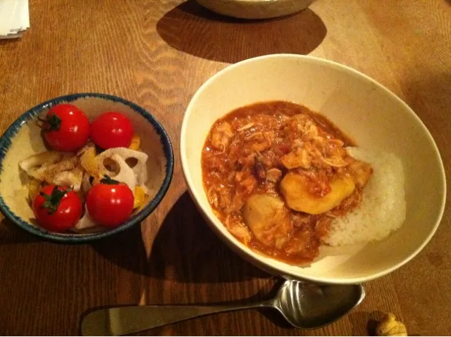 里芋と鶏肉のカレー、蓮根サラダ|tkさん