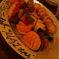 Snapdishの料理写真:モンスーンカフェバースデーケーキ|すぎかなさん