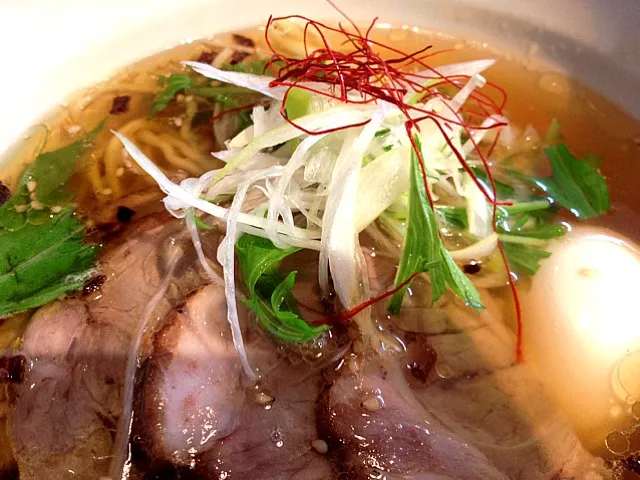 寒いのでラーメン！！！琥珀醤油拉麺|Shu MASUDAさん