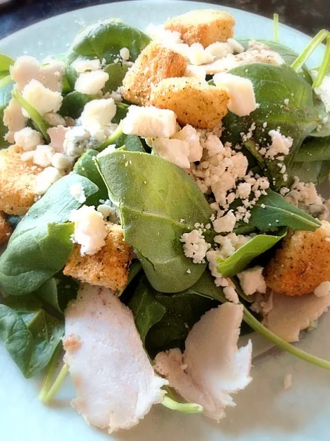 spinach chicken salad with feta cheese|Lukkaew_Lkさん