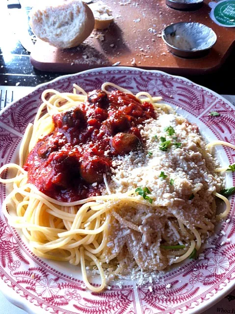 spaghetti with tomato mushrooms and mizithra cheese|Cindyさん