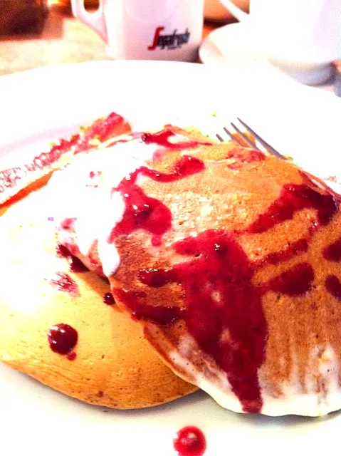 gingerbread pancakes|lauren shannonさん