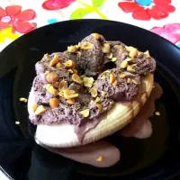 Snapdishの料理写真:Home made banana split ala melvin ^_^|mhyさん