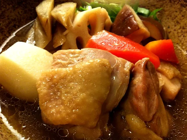 鶏の根菜煮(小芋蓮根人参牛蒡椎茸)|miyo itayaさん