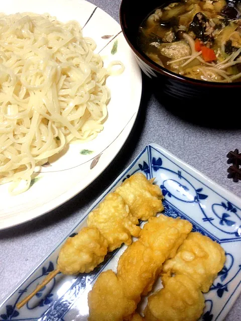 Snapdishの料理写真:#夕飯 具たっぷりのつけ汁うどん、ポテトフライ。あっあと白米も食べた。|ms903さん