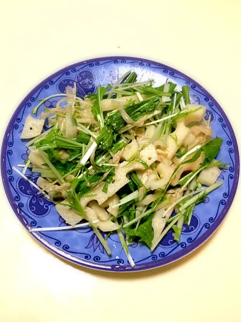 Snapdishの料理写真:しゃきしゃき野菜のゴマ酢サラダ|Qihuan Piaoさん