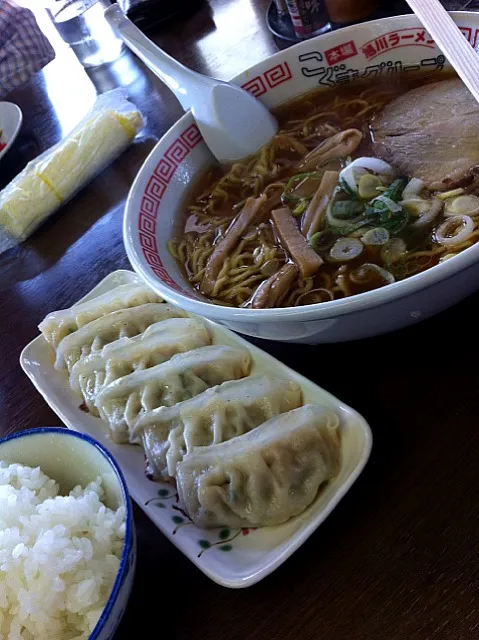 醤油ラーメン  餃子 ライス|広瀬正直さん