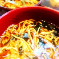 Snapdishの料理写真:鮭菜丼と蕎麦|Aion Jewellさん