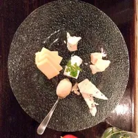 Snapdishの料理写真:ペコリーノ、ゴーダ、ブルー、etc盛り合わせ|加藤克弥さん