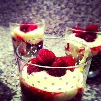 quark with raspberry syrup|Coen Doumaさん