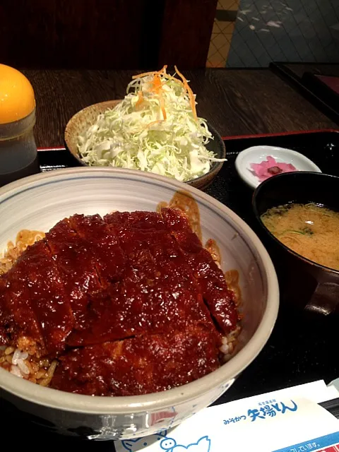 Snapdishの料理写真:味噌カツ丼 今日のお昼ご飯|monroeさん