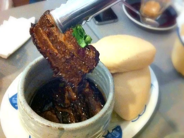 braised pork belly buns|willzさん