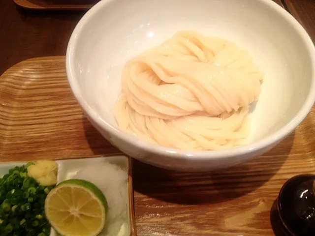 うどんや きすけの、生醤油うどん|Lmoさん