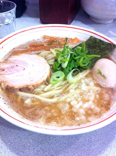 Snapdishの料理写真:ラーメン|びわっちさん