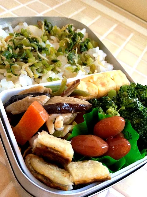 Snapdishの料理写真:リノ弁当、鯵フィレ、出汁巻き卵、ブロッコリー、煮豆、豚と野菜甘醤油炒め|suzumeさん