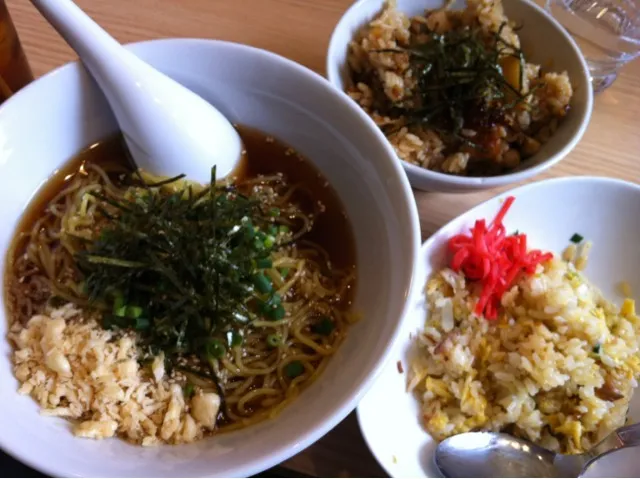 冷しぶっかけ鶏ごぼう＋半チャーハン|しんたさん