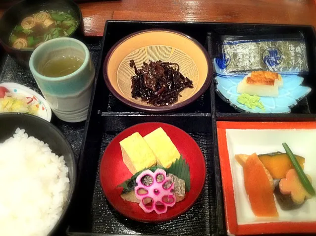 和定食 〜 ホテルの朝食|リフルシャッフルさん