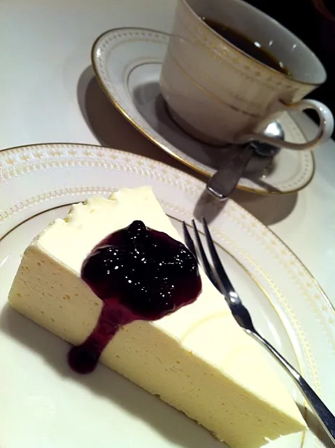 Snapdishの料理写真:チーズケーキ&ブルーマウンテン|m-tanyさん