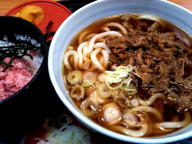 肉うどんとネギトロ丼|miyoさん