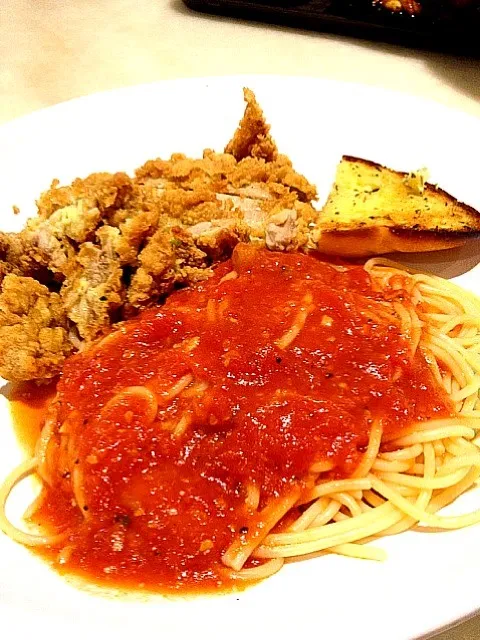 Chicken Cutlet with Pasta|fan joonさん