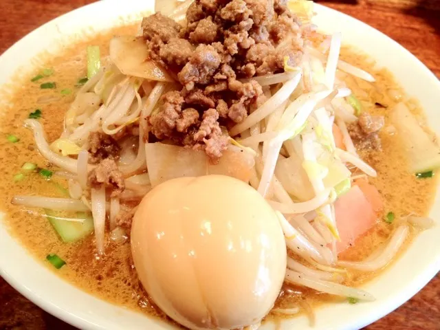 味噌野菜タンメン（辛さナシ、麺半分野菜多め）+味玉  #ランチ #麺|Takashi H.さん