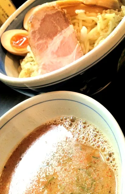 燻製煮玉子 豚骨魚介つけ麺|toshi,I🍴さん