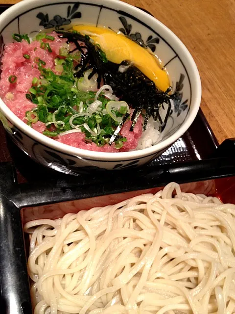 ネギトロ丼、もりそば|Shinsuke Nakanishiさん