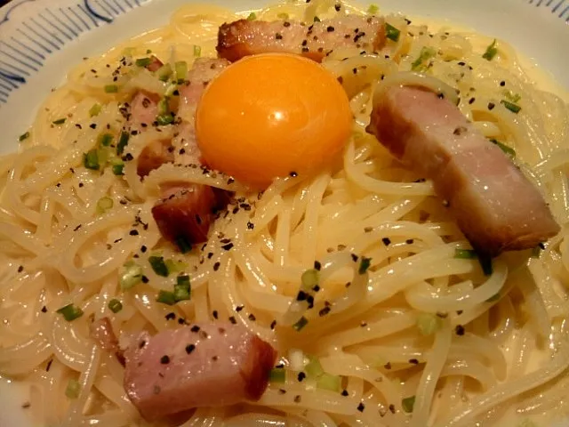 Snapdishの料理写真:鎌倉パスタのカルボナーラ|bellmayuさん