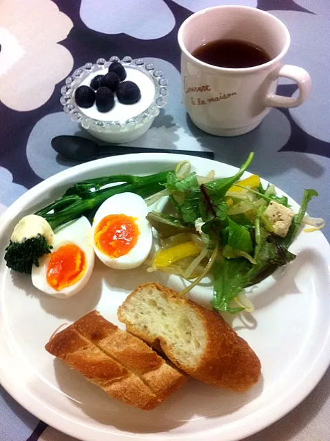 茹で卵ともやしサラダの朝食|ケイさん