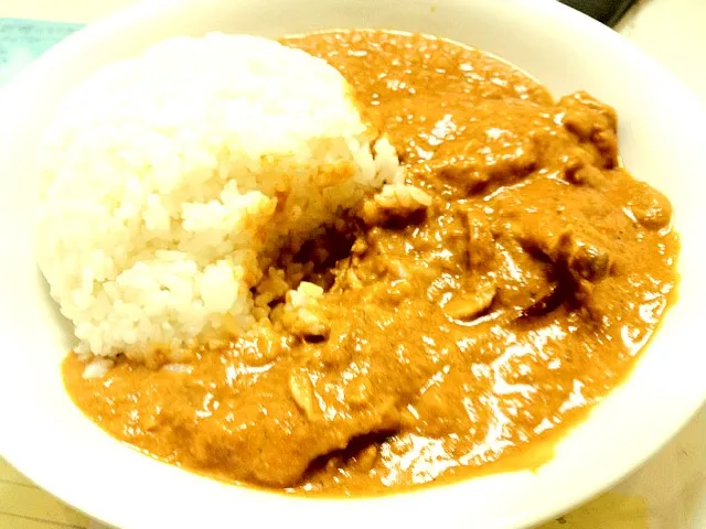 チキンカレー ちょっと食べちゃったけどw|萩原 一樹さん