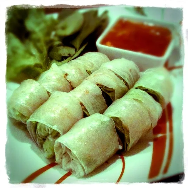 shrimp spring rolls|asit wangsuekulさん