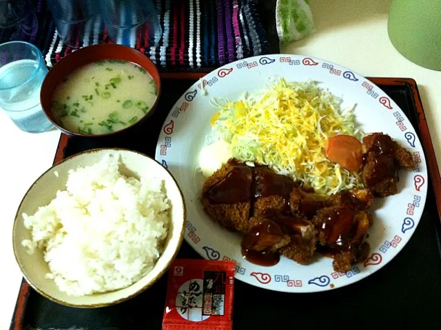 チキンカツとコロッケ盛定食|Yas Nakさん