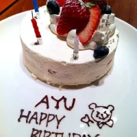 Snapdishの料理写真:Birthday Cake|Maichiさん