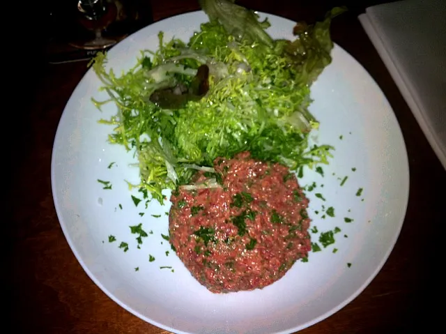 steak tartare|Diepak Kisoensinghさん