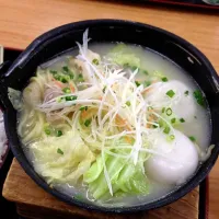 Snapdishの料理写真:白湯鶏鍋ラーメン|riki fujitaさん